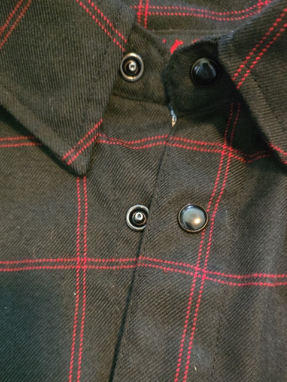 Long-sleeved DIXXON The Redline Flannel Blk & Red Snap Closure-Excellent Con - Picture 4 of 6